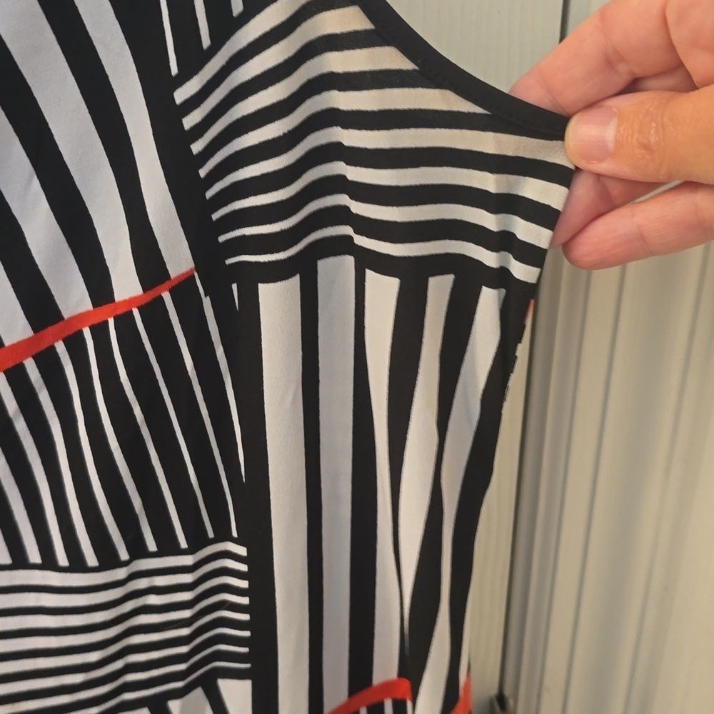 Kim Rogers Black and White Shift Dress with Coral Highlights Size L (0728C) - Picture 7 of 7